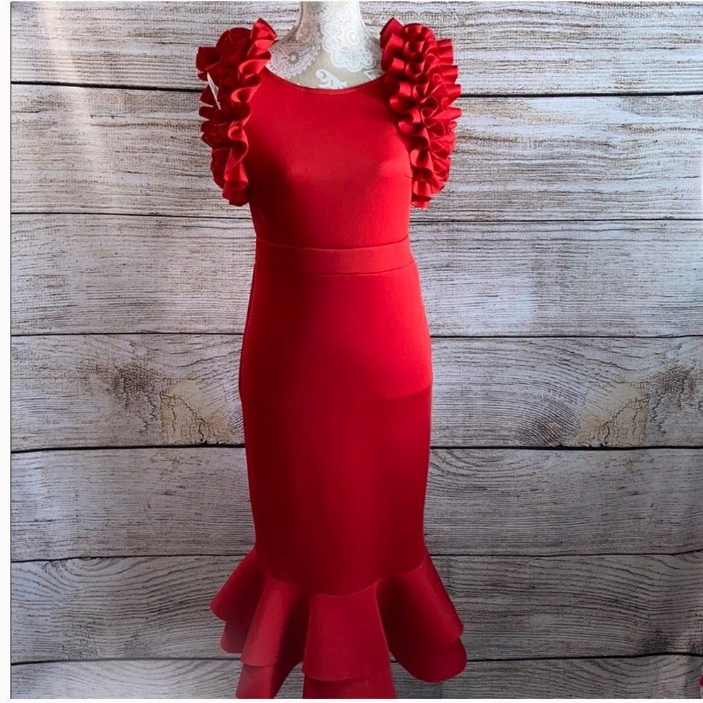 Touch Me Ruffle Dress - Picture 2 of 6